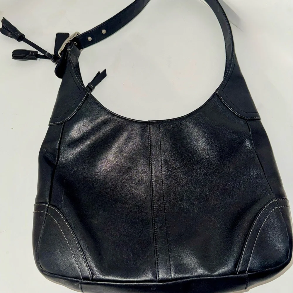 Coach F10260 Black Leather Hobo Shoulder Bag Tassel Charm Silver Hardware EUC